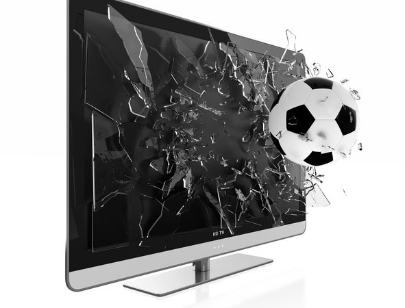 Fußball zerstört Fernseher